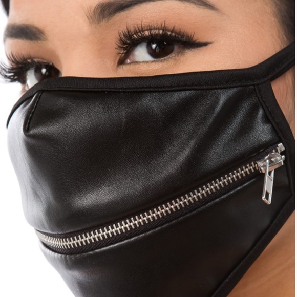 MADE USA Eat Drink and be Merry Zipper Face Mask - Picture 3 of 3